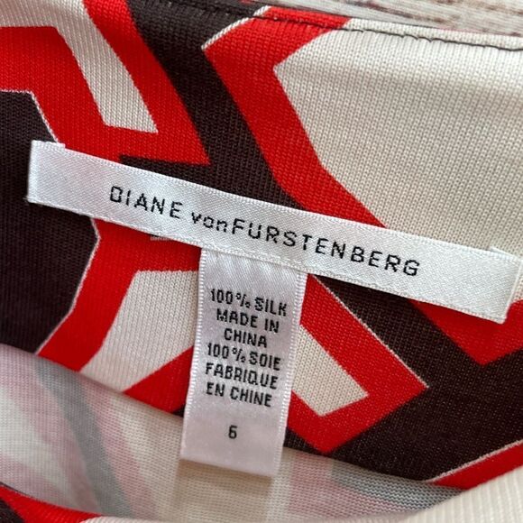 DIANE VON FURSTENBERG AMALLIE PENCIL SKIRT IN 100% SILK - Picture 4 of 5